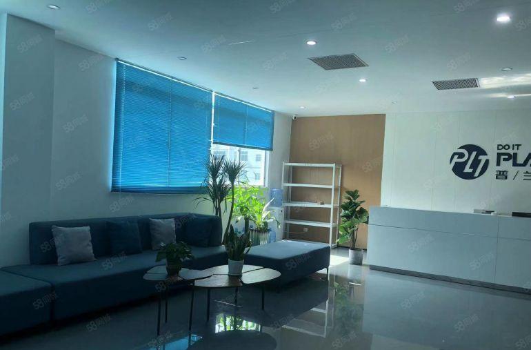 出租龙岗坂田上雪星道工业园4楼厂房1500平，带装修