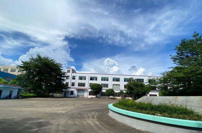 龙岗宝龙独门独院原房东红本面积16500平精装修办公厂房出租