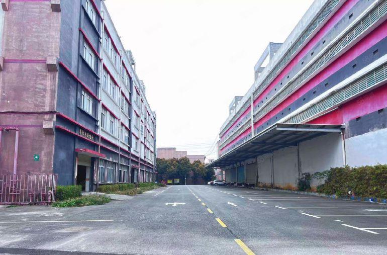 深圳龙岗低价一楼红本厂房招租