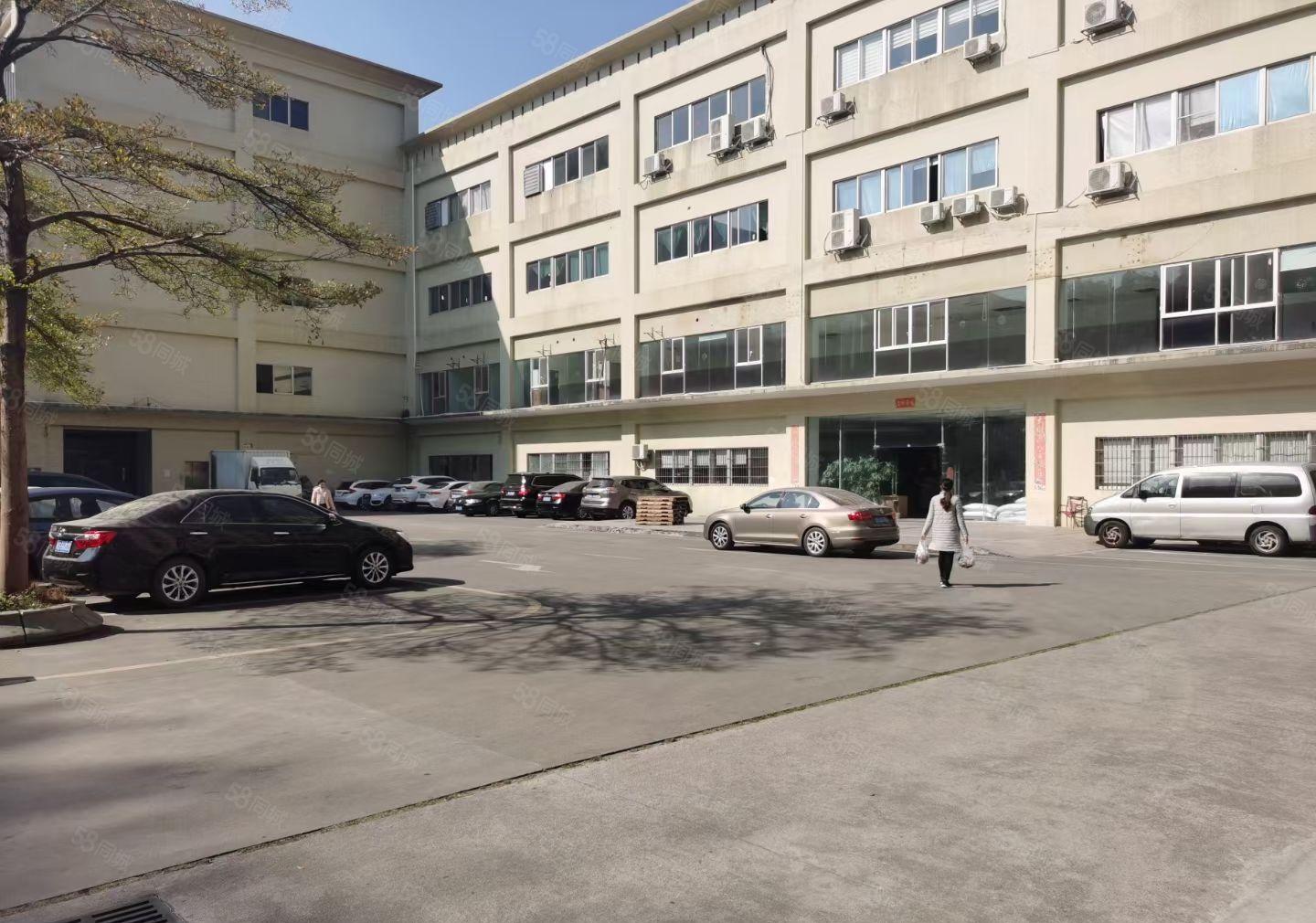 龙岗区爱联花园式原房东独8000平出租，有装修，有环评可分租