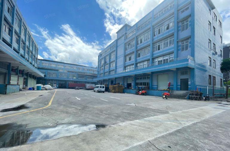 横岗六约双地铁口2000平带红本产权 超低价分租临近海吉星