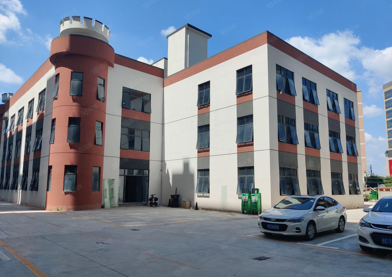 龙岗地铁口文创园厂房出租200平起租，适合电商仓储 免停车费