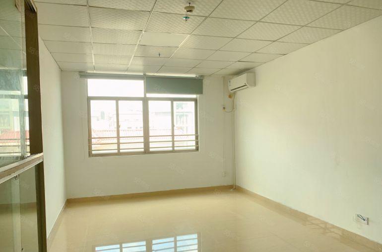 电商办公贸易厂房仓库60平出租1800元 免费停车