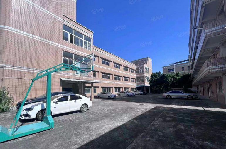 平湖辅城坳新出二楼1200平方厂房仓库实际面积出租分租形象好