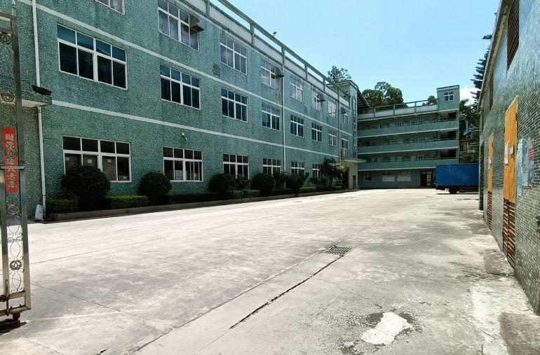 一手房东直租龙岗南约地铁口附近新出2700平独门独院厂房出租