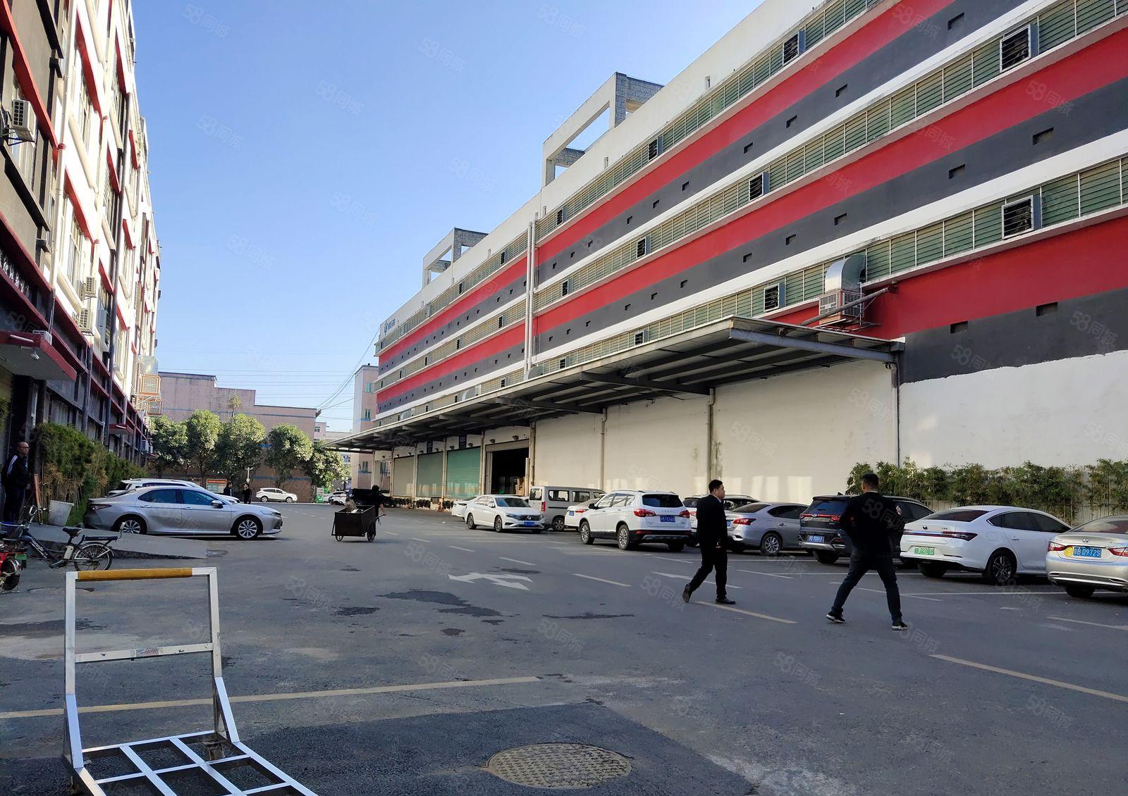 横岗六约地铁站附近红本厂房一楼2100平方出租高6米有平台