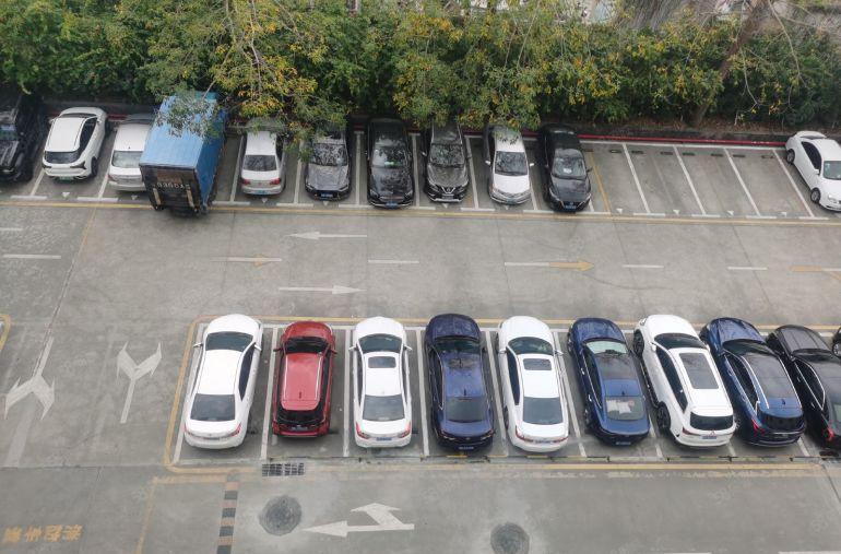 横岗六约小面积85平138平450平现成装修厂房出租