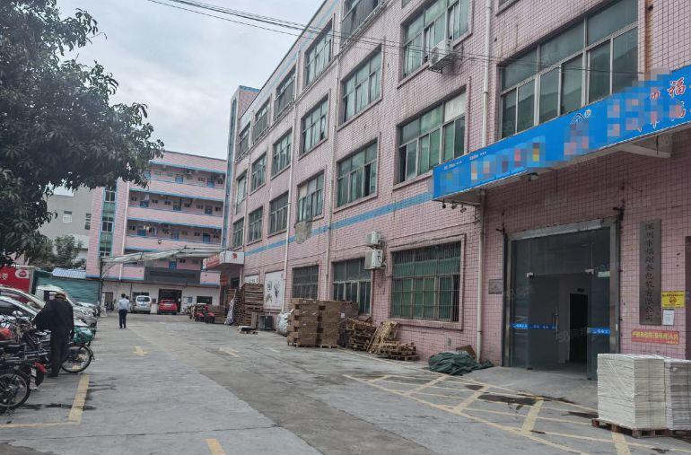 平湖新出二楼1650平带装修厂房仓库出租分租水电齐全交通方便