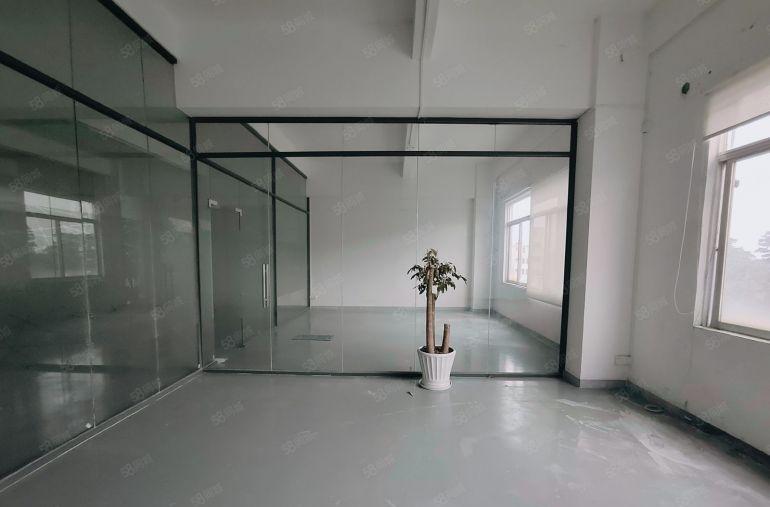 可生产办公龙岗龙东地铁站附近楼上1千平厂房仓库出租3百平起分