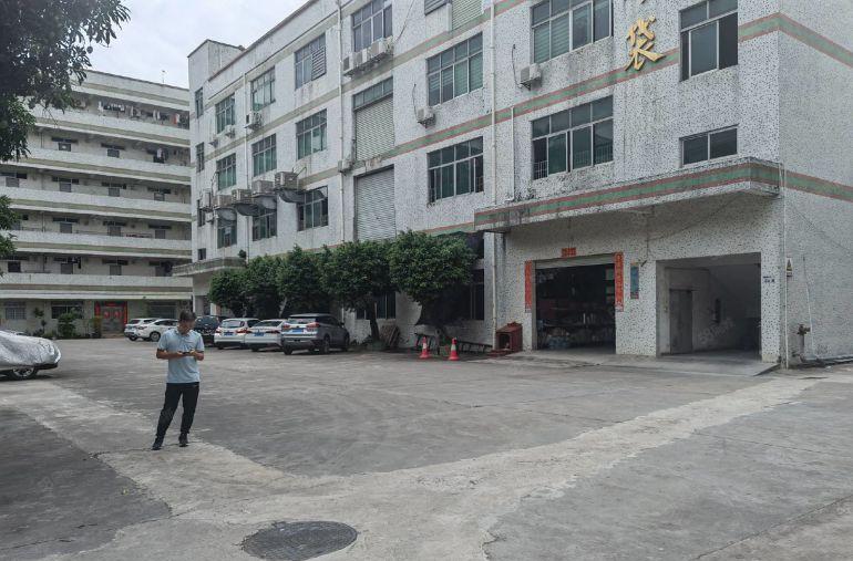 平湖辅城坳新出独院8800平方厂房出租可分租交通方便能办环评