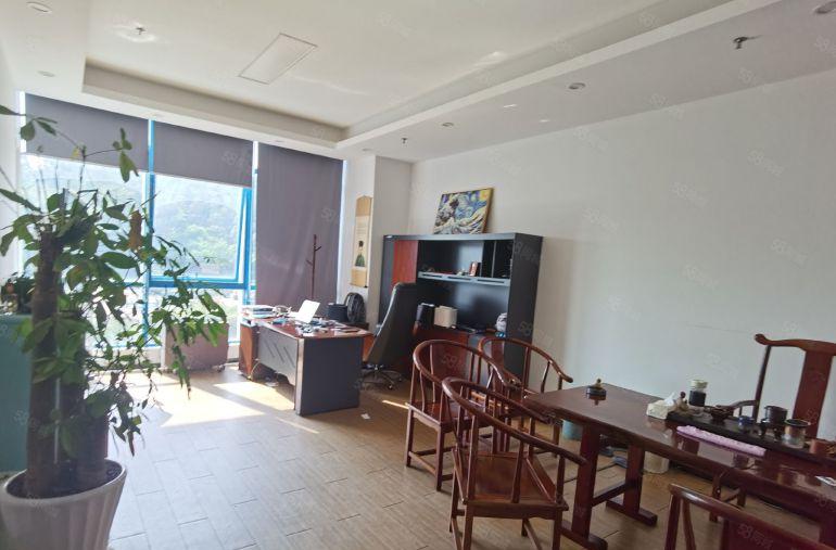 坂田科技园新出楼上500平方精装修办公室厂房出租