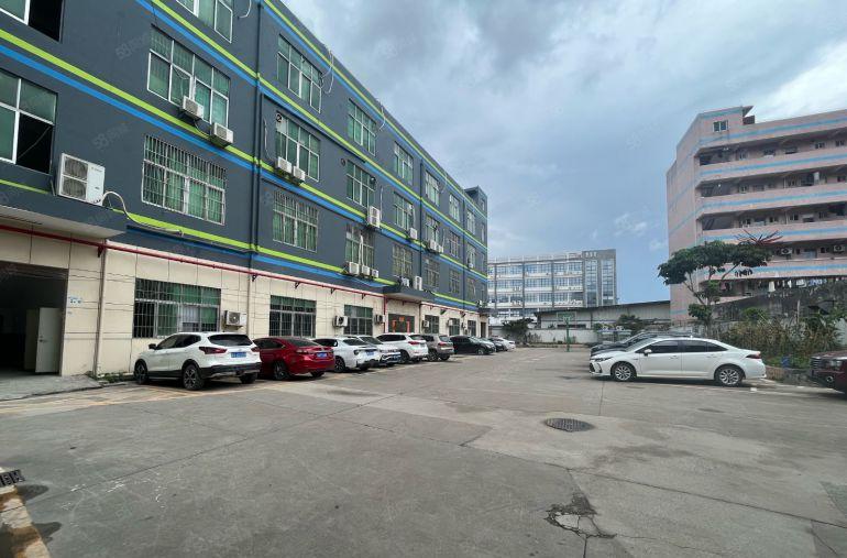 横岗六约珠宝厂出租400平，环保塔，水电齐全 租金22元起