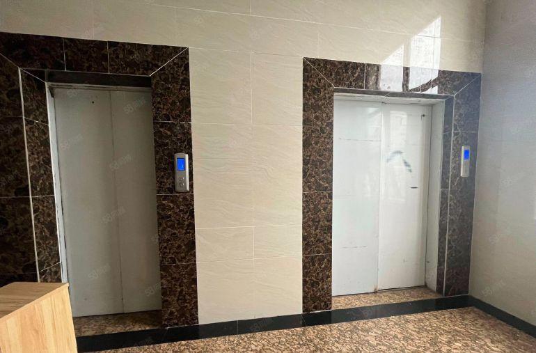 龙岗吉祥地铁附近电商园区800平方精装出租