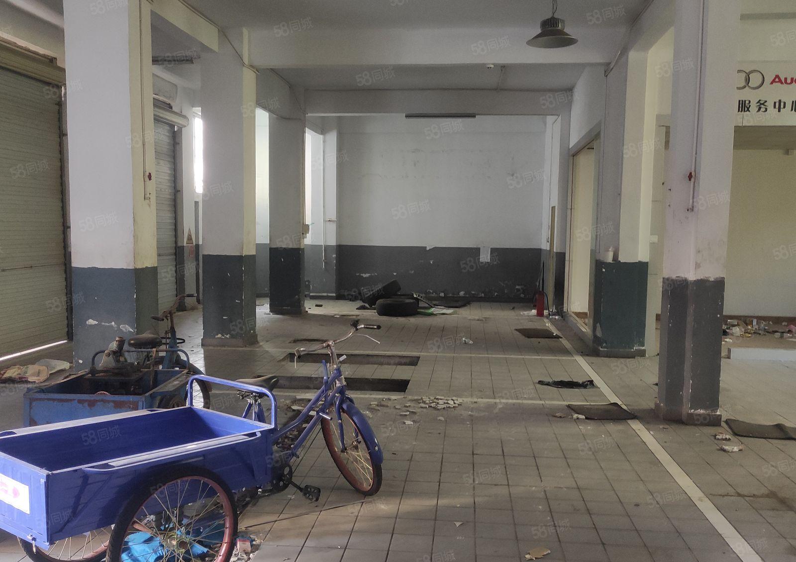坂田五和地铁口一楼实际面积300平米出租 可做汽修 汽车改装