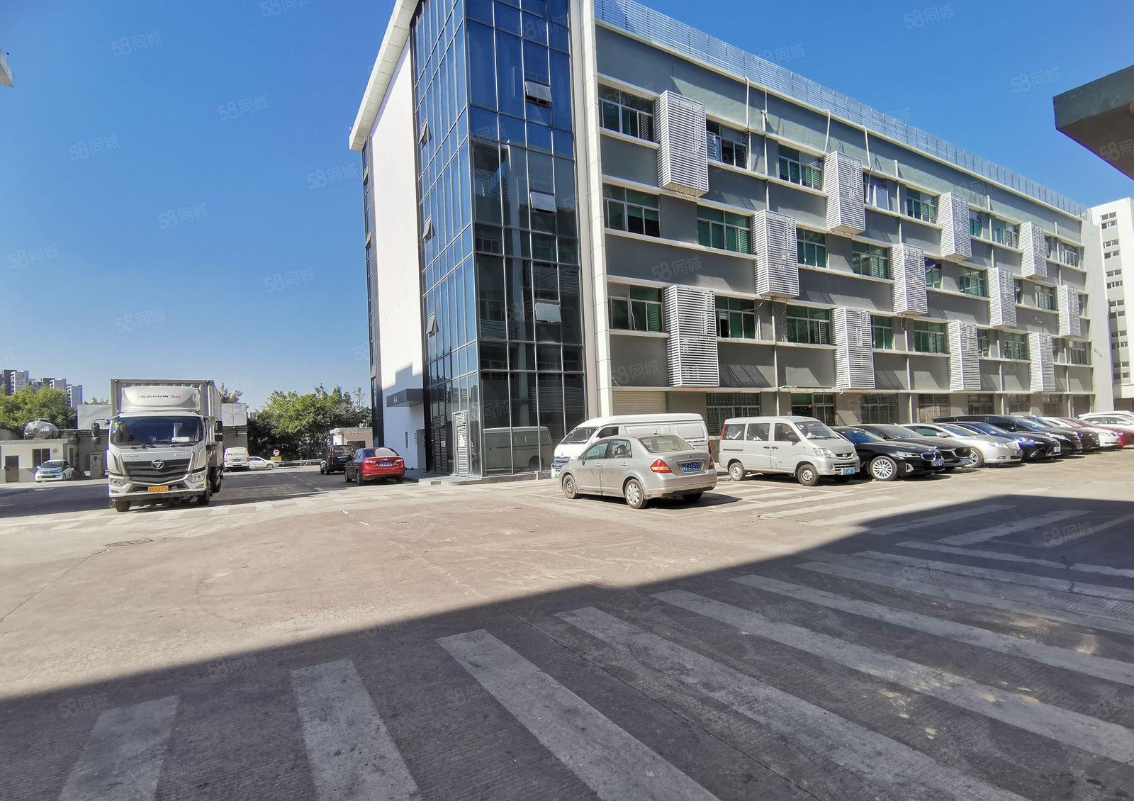 横岗地铁站亚泰工业园原房东红本2楼2000平方带装修水电齐全