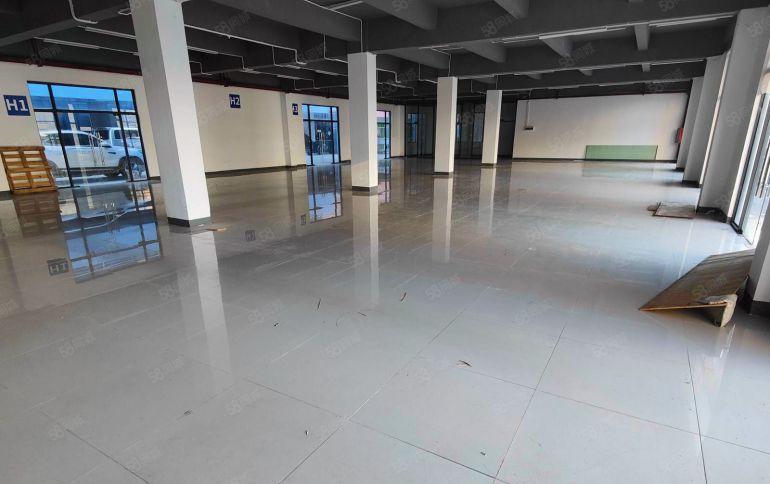 横岗荷坳地铁口丨电商产业园新出一二楼2000平带装修厂房仓库