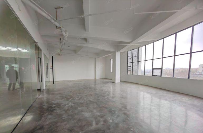 龙岗中心城地铁800米全新精装办公100平300平停车免费！