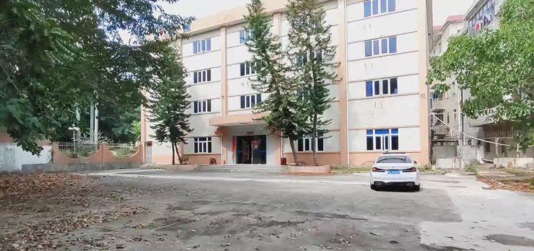 深汕路高速地铁口独门独院700平方厂房仓库分租带精装修办公室