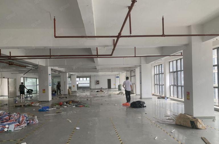 横岗六约红锦路地铁站原房东直租独院3层4500平厂房仓库可分