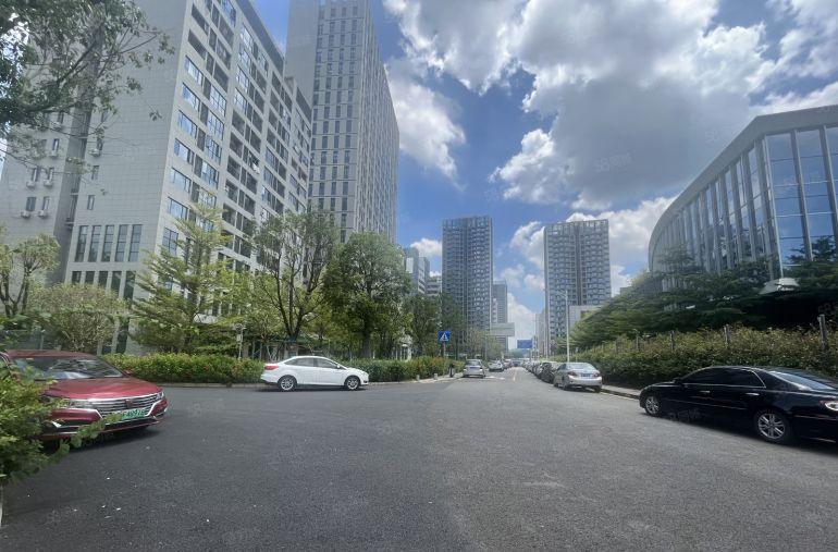 开发商实际面积出租，龙岗区园山新型生物医药厂房，带有废水排放