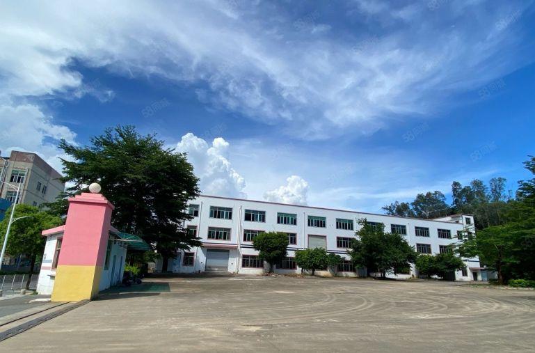 龙岗宝龙地铁口独门独院红本面积16500平精装修办公厂房出租