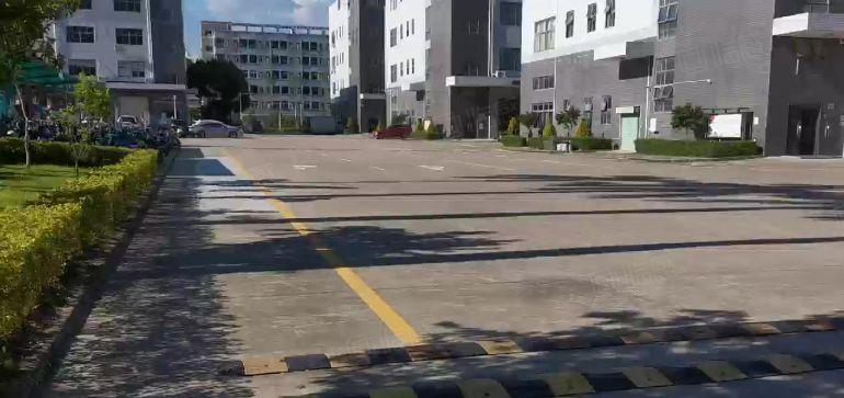 龙岗宝龙地铁口高新科技园原房东红本厂房仓库10000平可分租