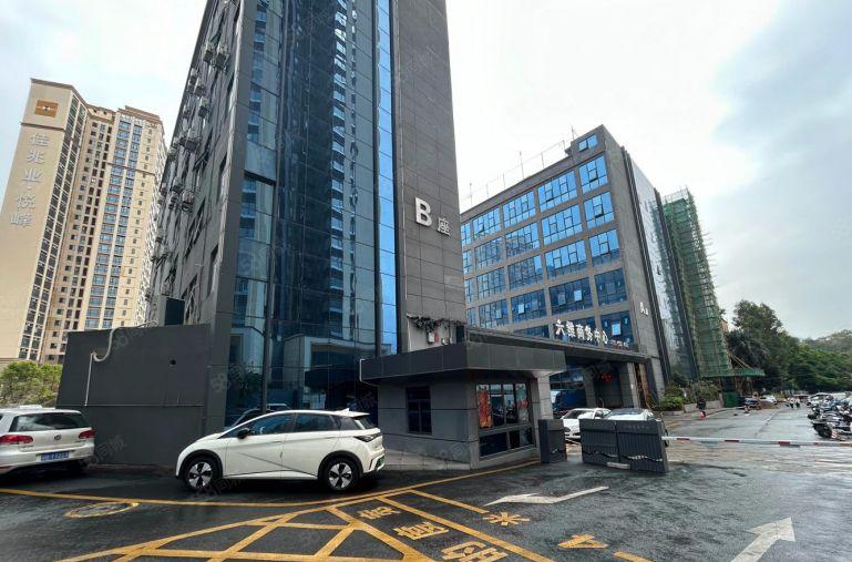 坂田地铁口电商一楼厂房仓库出租1300平精装修可分租