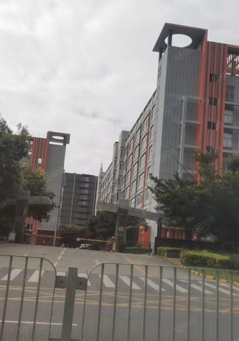 龙岗龙东小独院500平米厂房仓库分租