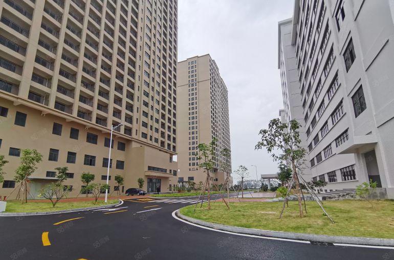 18元起租横岗六约地铁口附近厂房出租200平方起分一楼仓库招