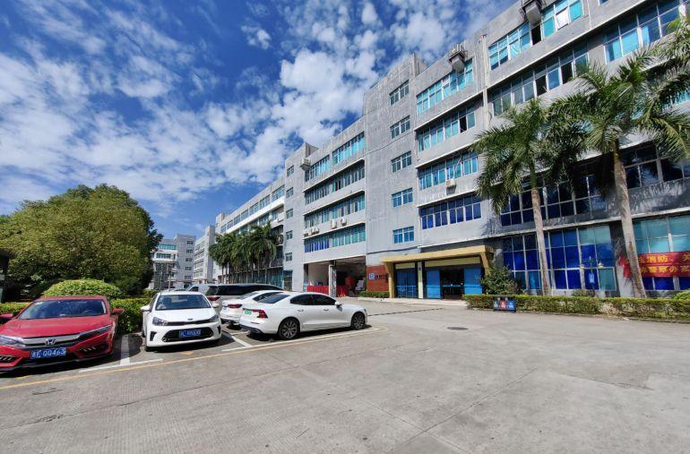 降价了龙岗宝龙地铁站原房东2000平方精装修厂房仓库低价出租