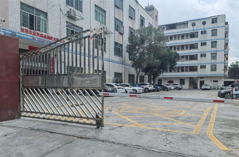 平湖独院新出一二楼3200平方厂房仓库出租可分交通好可办环评