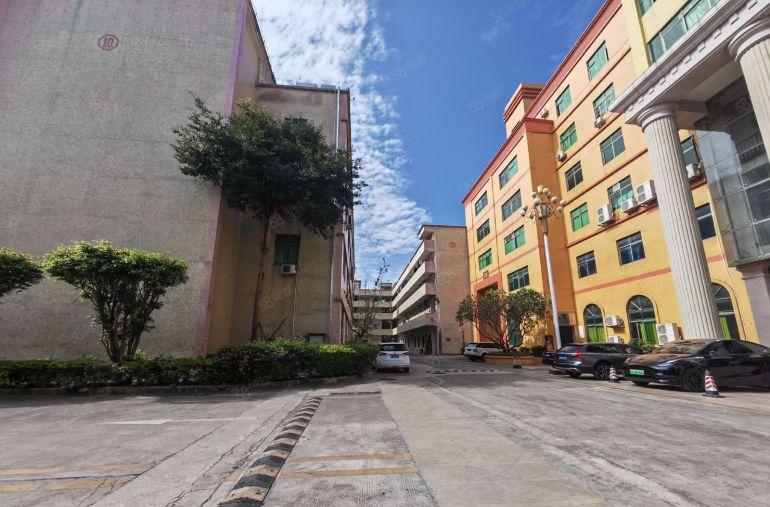 龙岗同乐工业园新出一楼首层！外观形象好气质佳！原房东有红本！