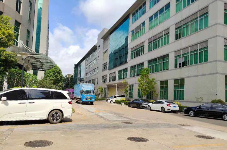 宝龙地铁口原房东科技园新出楼上2000平方实际面积厂房出租