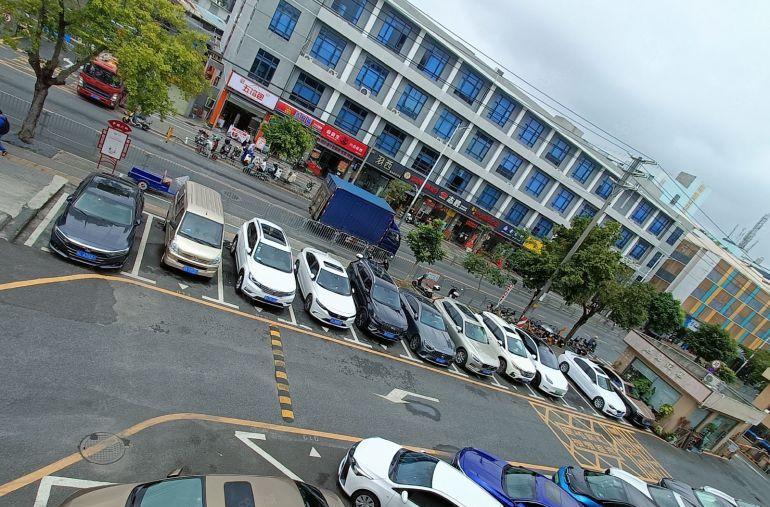 横岗塘坑地铁站160平米现成装修电商办公室仓库