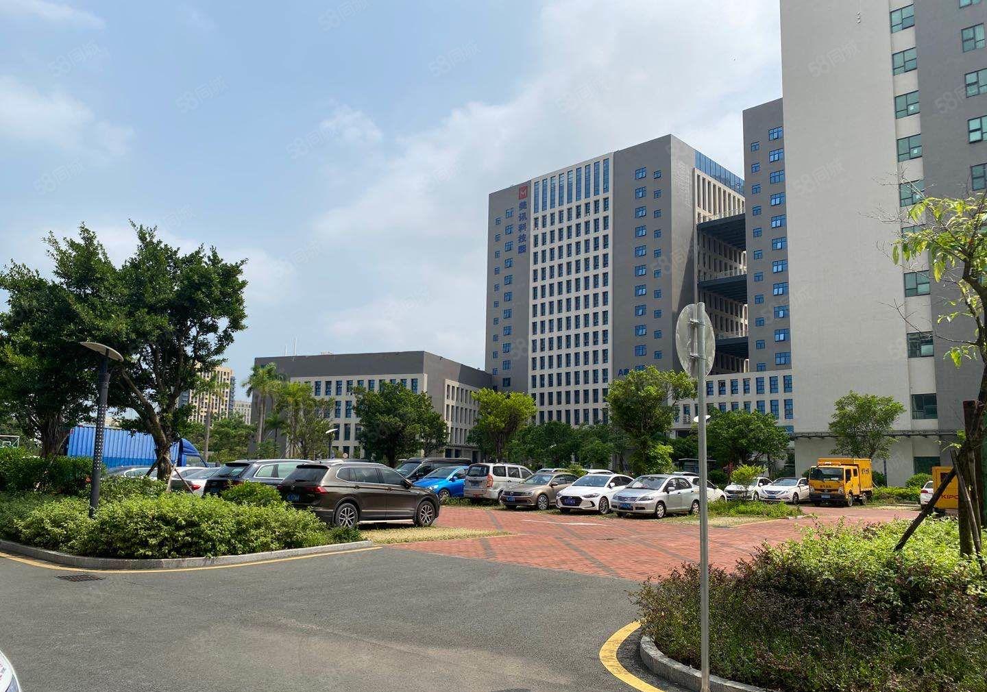 龙岗区龙西原房东独门独院实际面积出租7600平带装修可分租