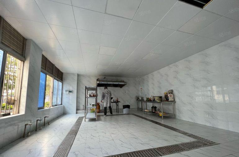 龙岗同乐现成中铁项目部办公室厂房1900平出租精装修厨房