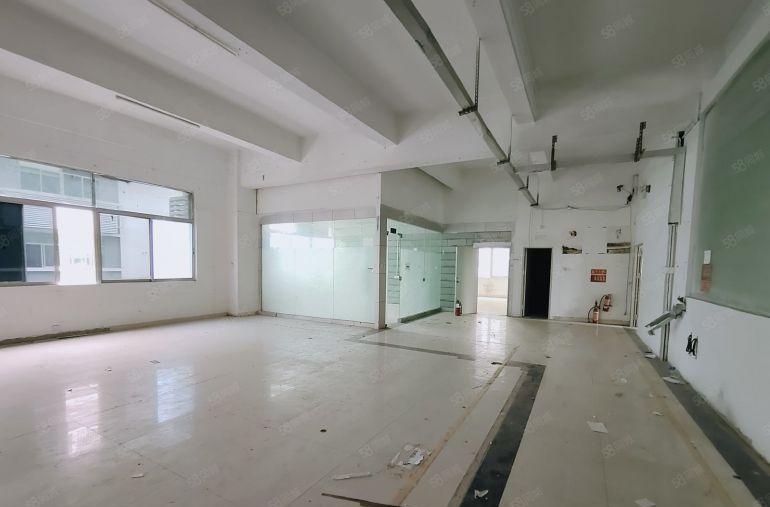 20元起租南联地铁口附近新出1千平厂房仓库出租可分租车位充足