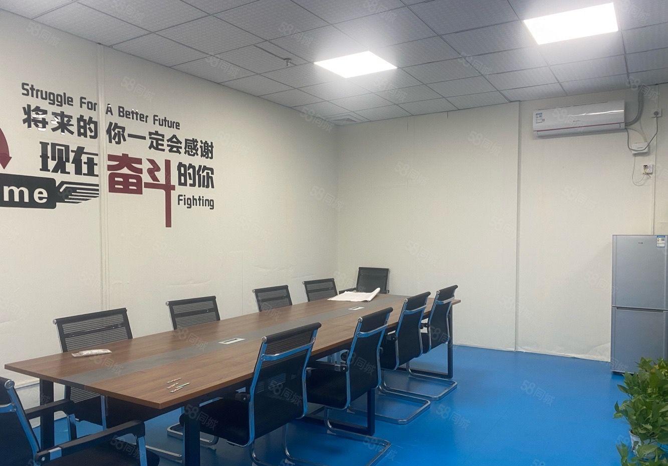 坪地坪西市场旁，标准厂房1000平，精装修拎包入驻，可分租