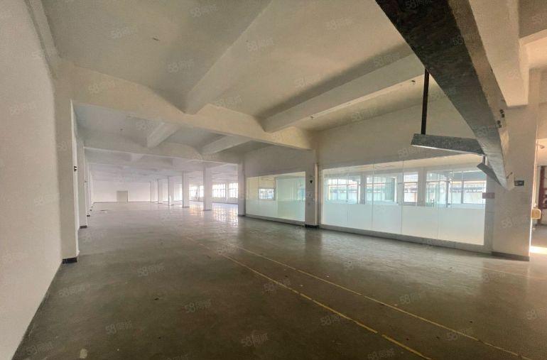 龙岗吉祥地铁站旁300平一1000平厂房出租带装修大小可分租