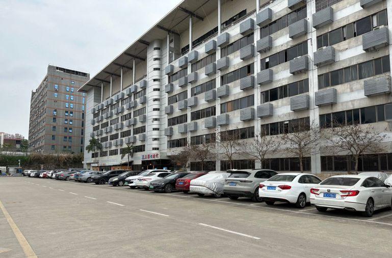 坂田杨美电商厂房仓库1000平带装修有货梯可分租