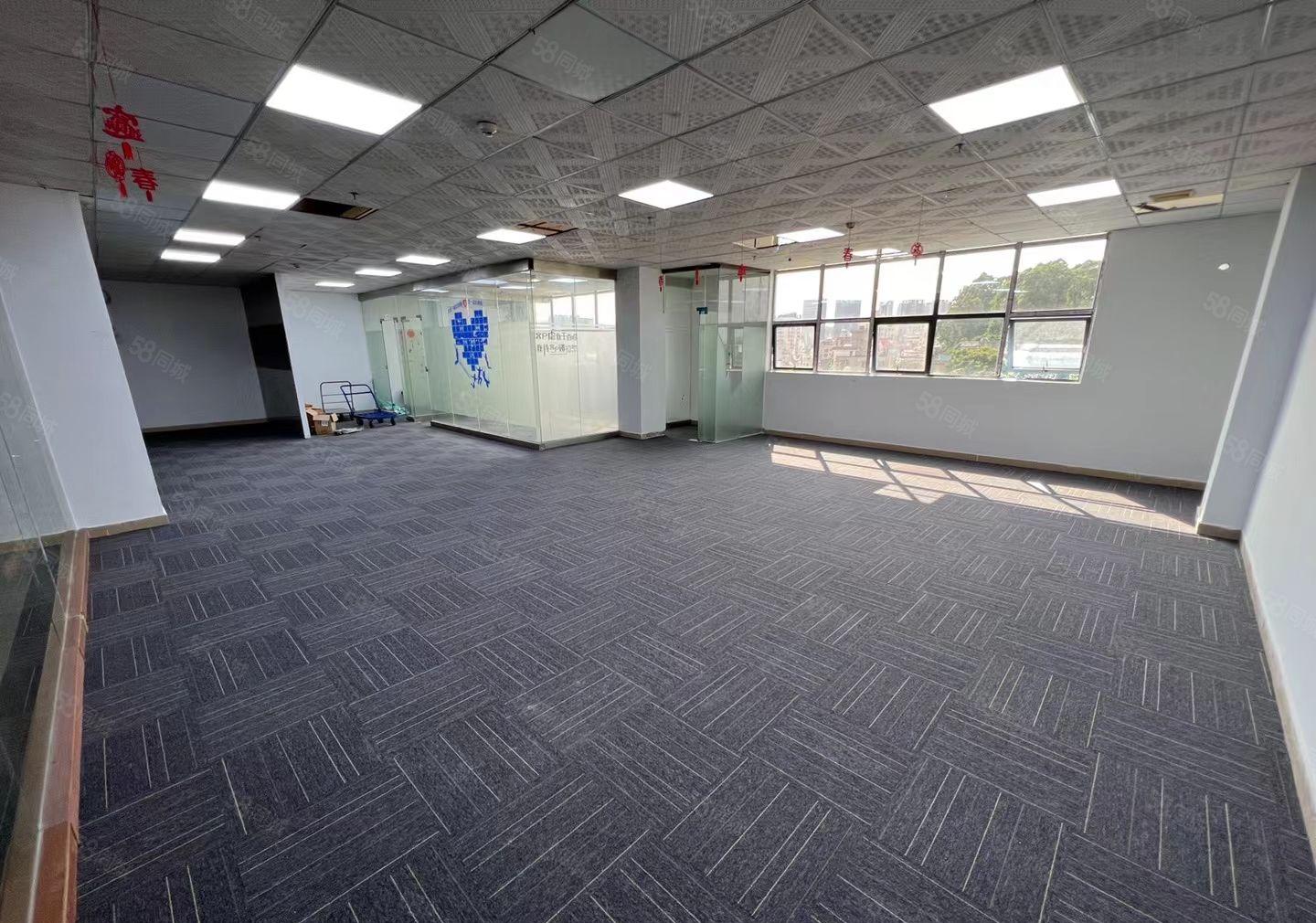 坂田杨美地铁口带装修办公出租 实图拍摄