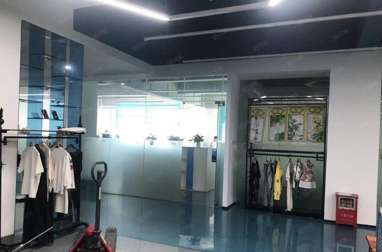 出租龙岗坂田上雪星道工业园4楼厂房1500平，带装修