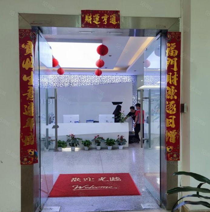 平湖辅城坳工业区新出三楼800平方带装修厂房招租