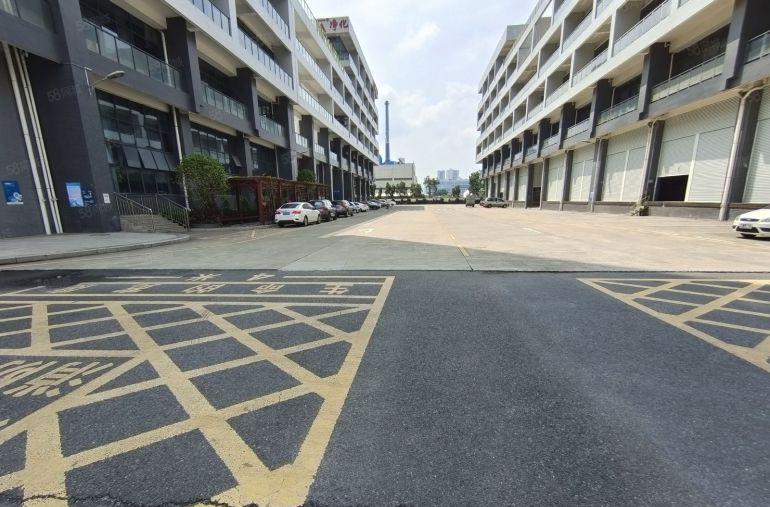 龙岗坂田杨美地铁站新空出楼上500平方精装修厂房仓库出租