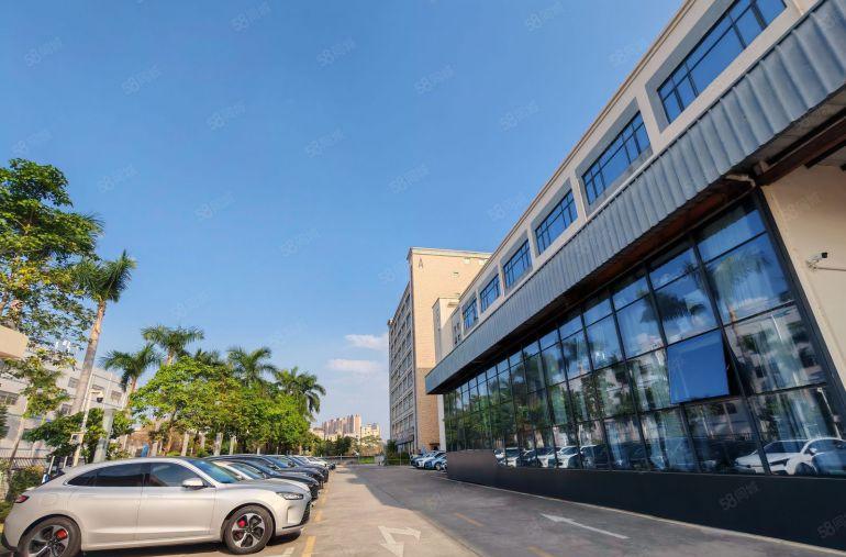 宝龙地铁口旁标准一楼小面积500平红本厂房出租带精装修办公室