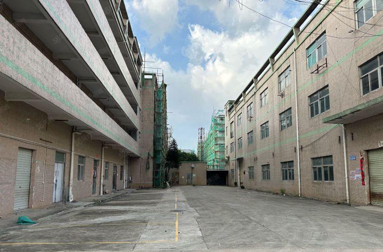 龙岗坪地中心村委独院3000平精装修厂房仓库出租无公摊好招工