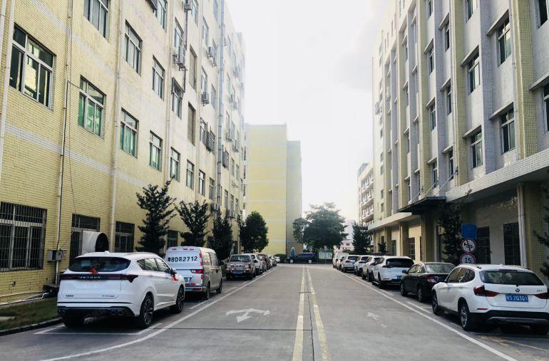 龙岗坪地原房东工业园楼上2000平带装修办公室厂房出租可分租