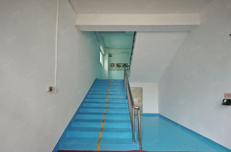 坂田地铁口电商仓库办公200平起分租精装修2000平厂房出租