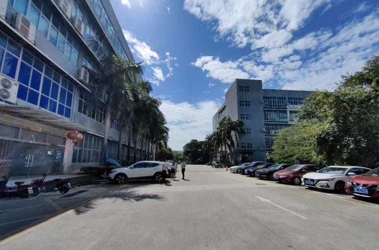 一手房东！龙岗坪地低碳城新空出整栋1万平方红本厂房仓库出租