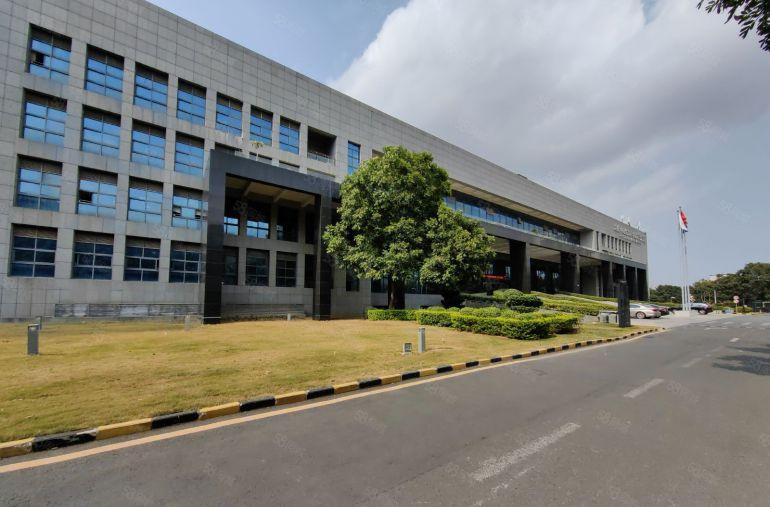 坪地高桥工业园区原房东红本3楼1000平方无尘车间拎包入住